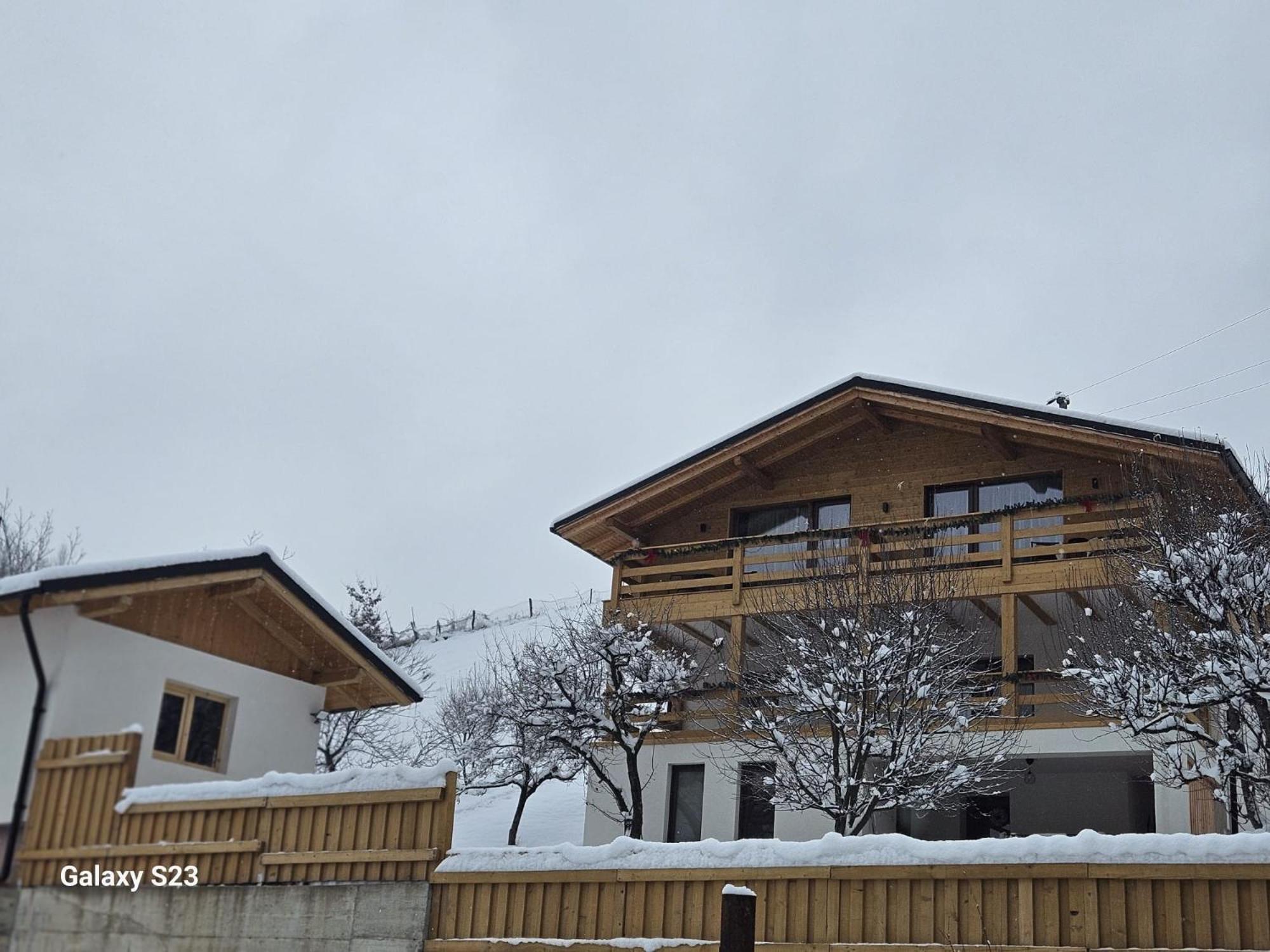 فندق Casa Mara Vişeu de Sus المظهر الخارجي الصورة