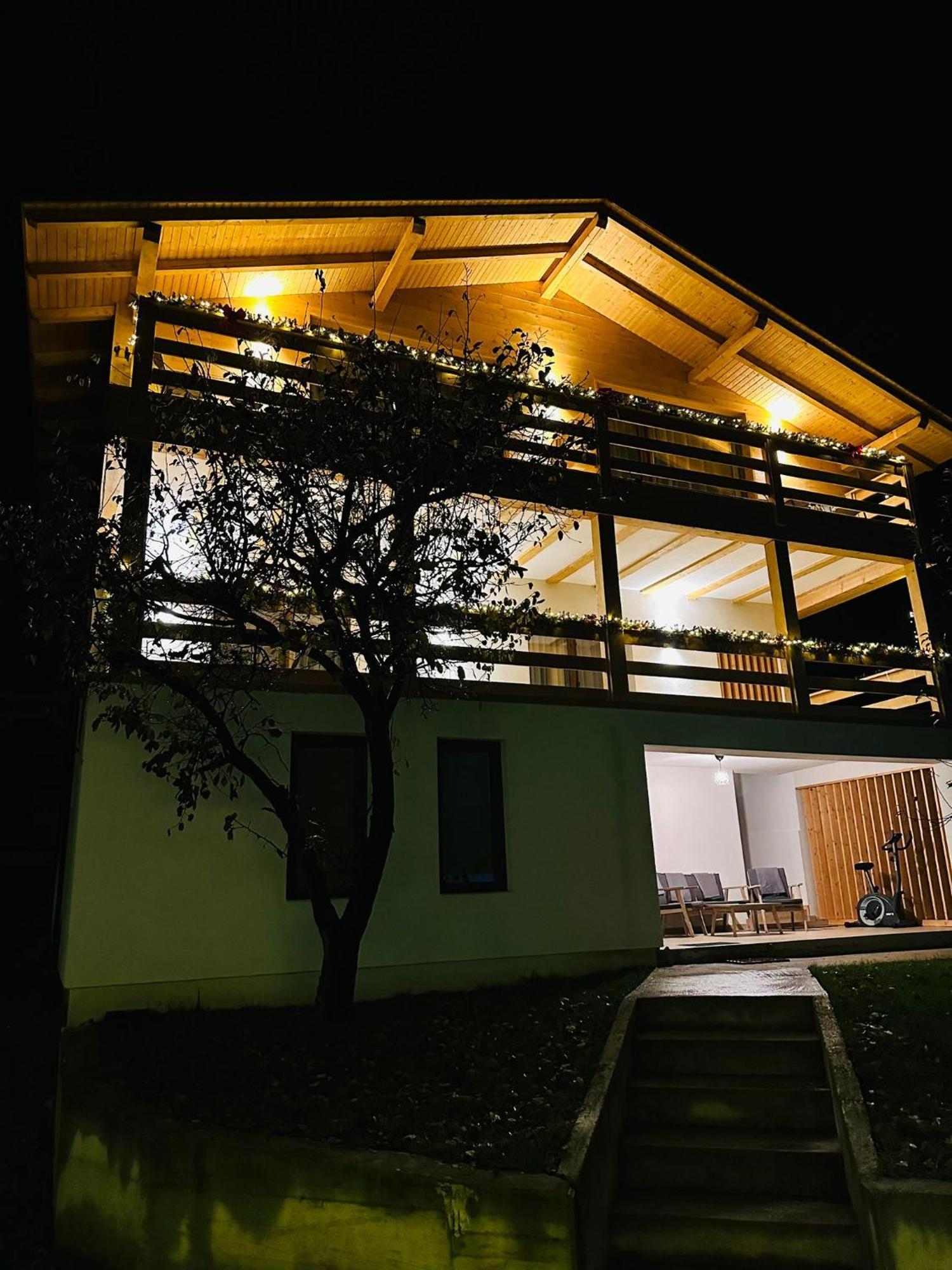 فندق Casa Mara Vişeu de Sus المظهر الخارجي الصورة
